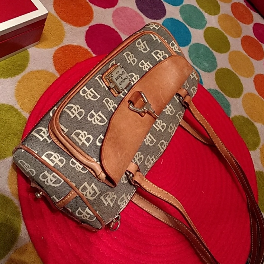 Authentic Dooney & Bourke gray/brown leather bag. - Picture 7 of 8